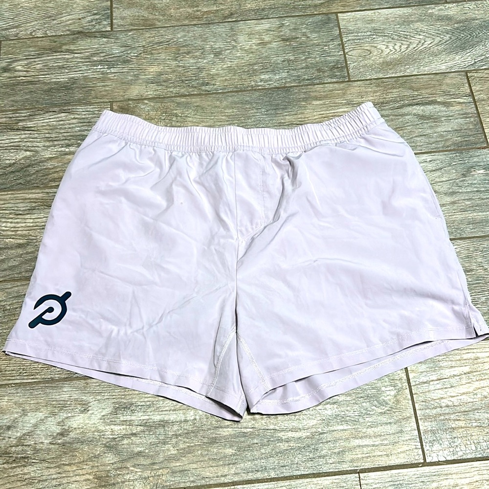 NWOT - Peloton shorts with liner - size XXL